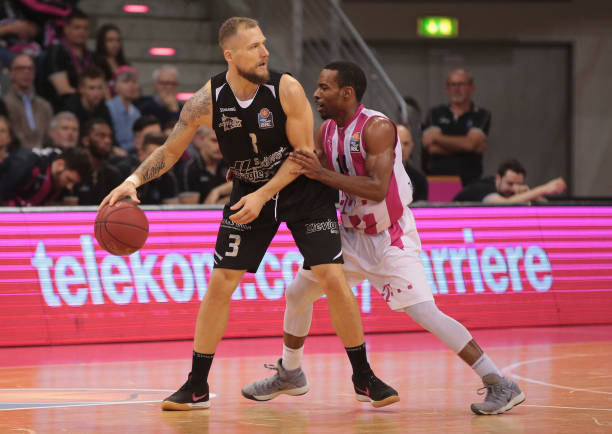 人员更新上 人员更新上