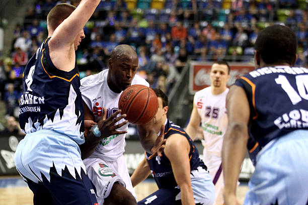 舞台上昂首 舞台上昂首